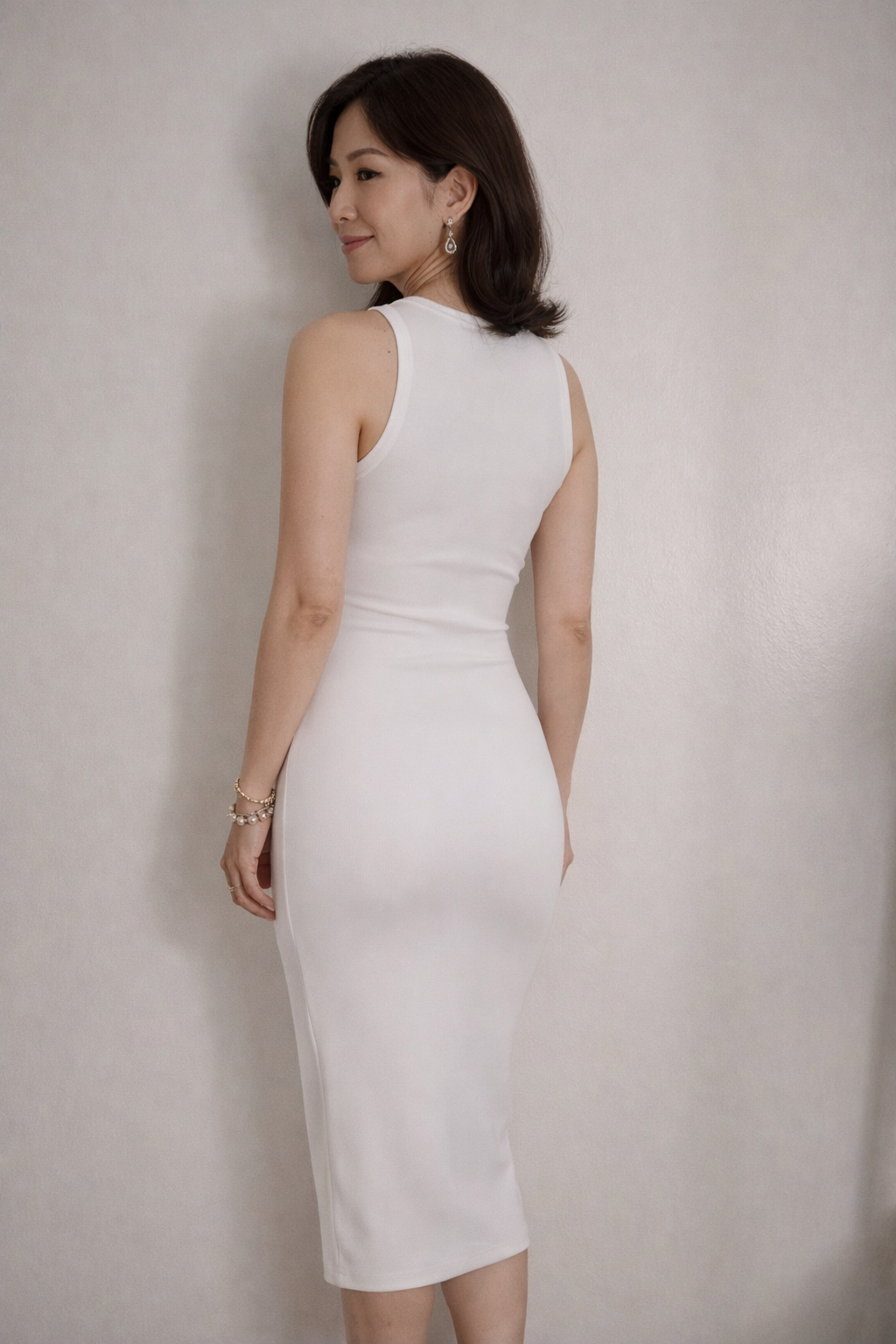 V-Neck Sleeveless Midi Dress